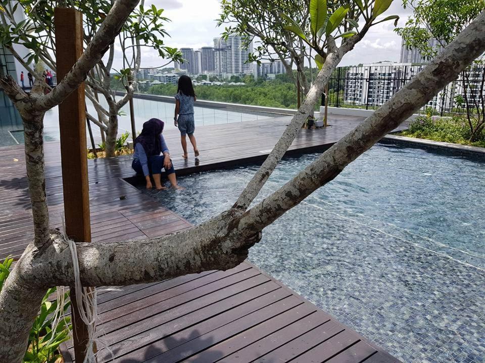 Mycozysoho With Excellent Swimming Pool View Διαμέρισμα Cyberjaya Εξωτερικό φωτογραφία
